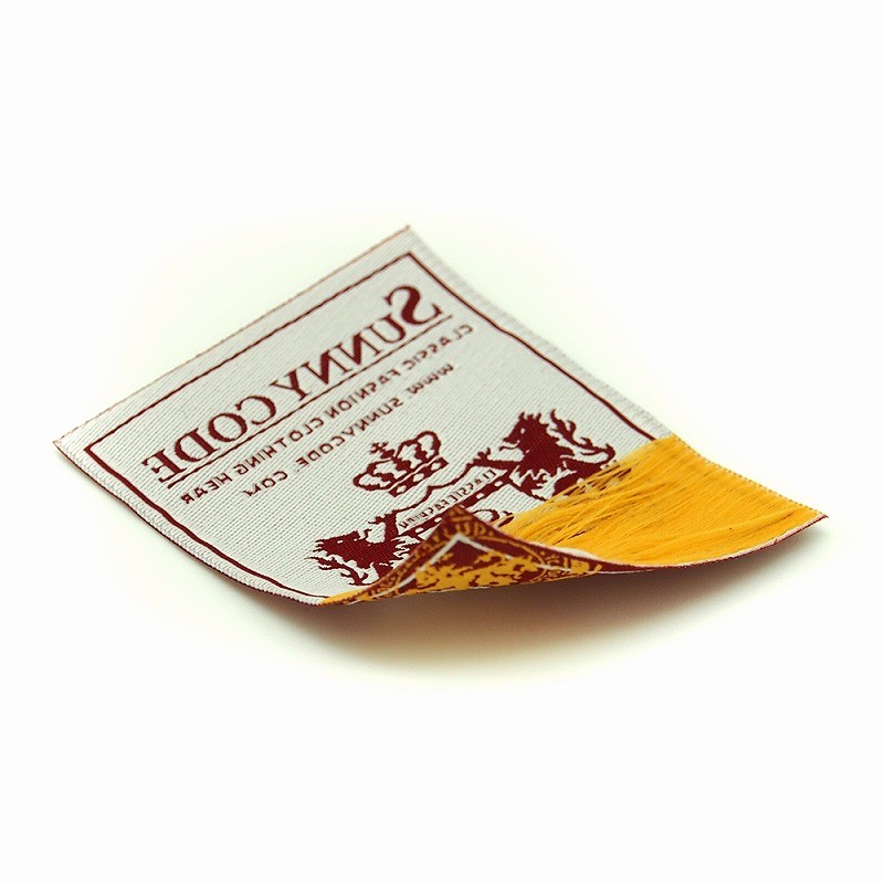 服裝織嘜布標(biāo)直接接觸人體有傷害嗎？